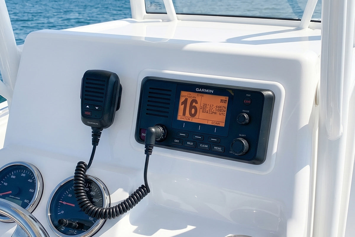 Garmin VHF 215 AIS Marine Radio — 01